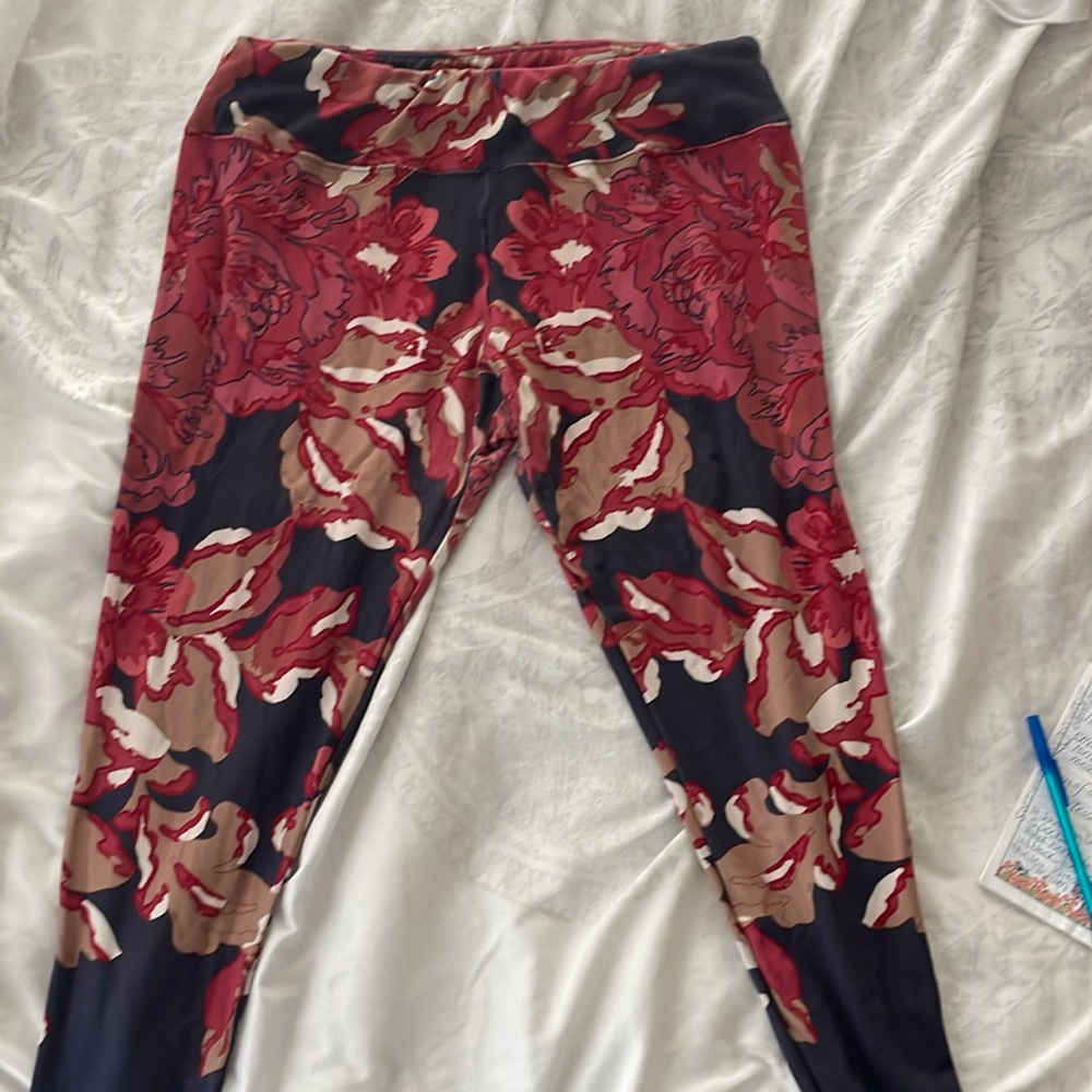 XL Soft Surroundings Floral Leggings.